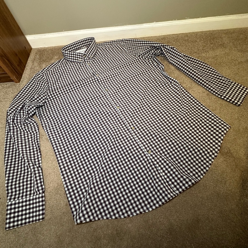 Mizzen and Main men’s dress shirt - maroon/purple pattern